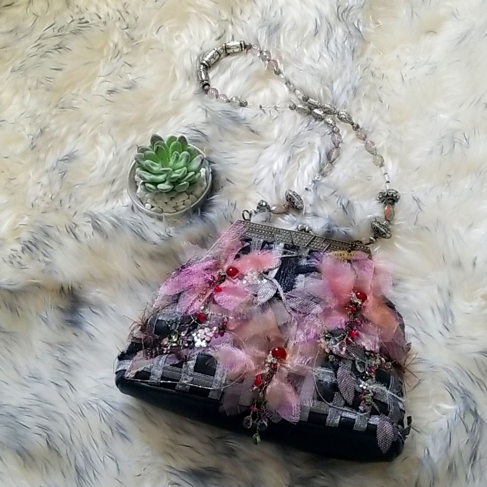 "Stunning Mary Frances Beaded Silk Floral Evening Bag"